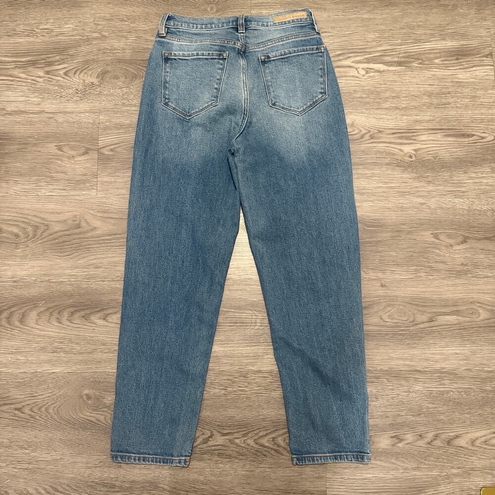 Cello High Rise Straight Leg Cropped Mom Jean 28x27 Chic Casual Classic Modern - Picture 3 of 9